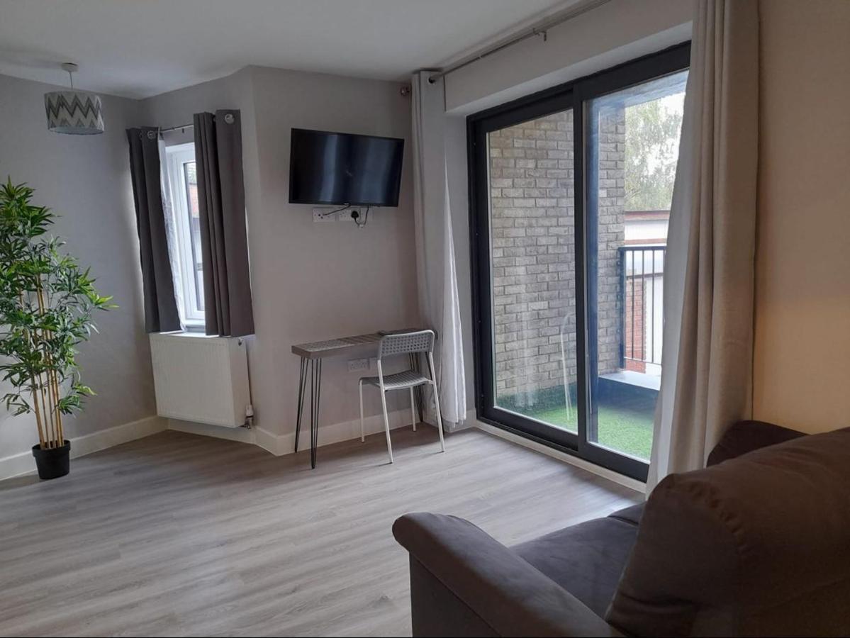 Apartments Heathrow - Hounslow Cranford Dış mekan fotoğraf
