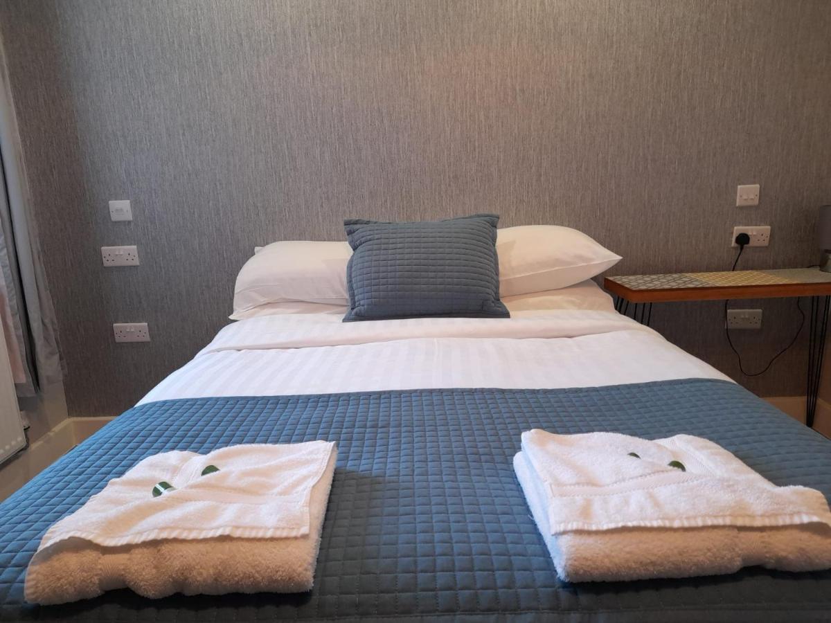 Apartments Heathrow - Hounslow Cranford Dış mekan fotoğraf