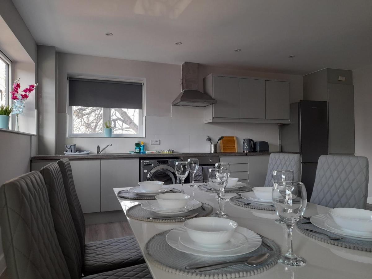 Apartments Heathrow - Hounslow Cranford Dış mekan fotoğraf