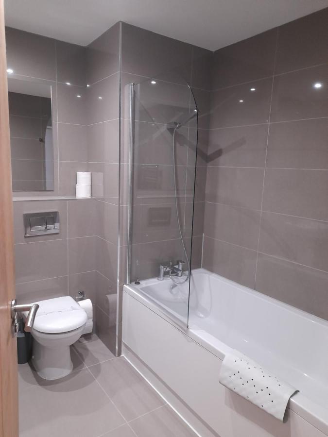 Apartments Heathrow - Hounslow Cranford Dış mekan fotoğraf